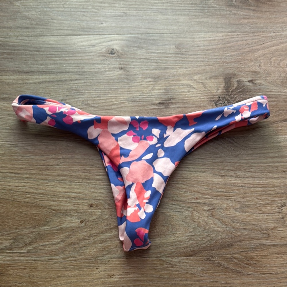 Midori Outrigger Kai Bottoms